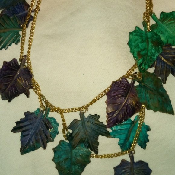 Vintage leaf necklace - Picture 1 of 5